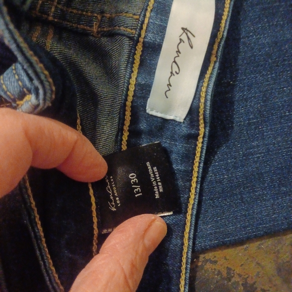 KanCan button fly distressed 13x30 - Picture 2 of 4